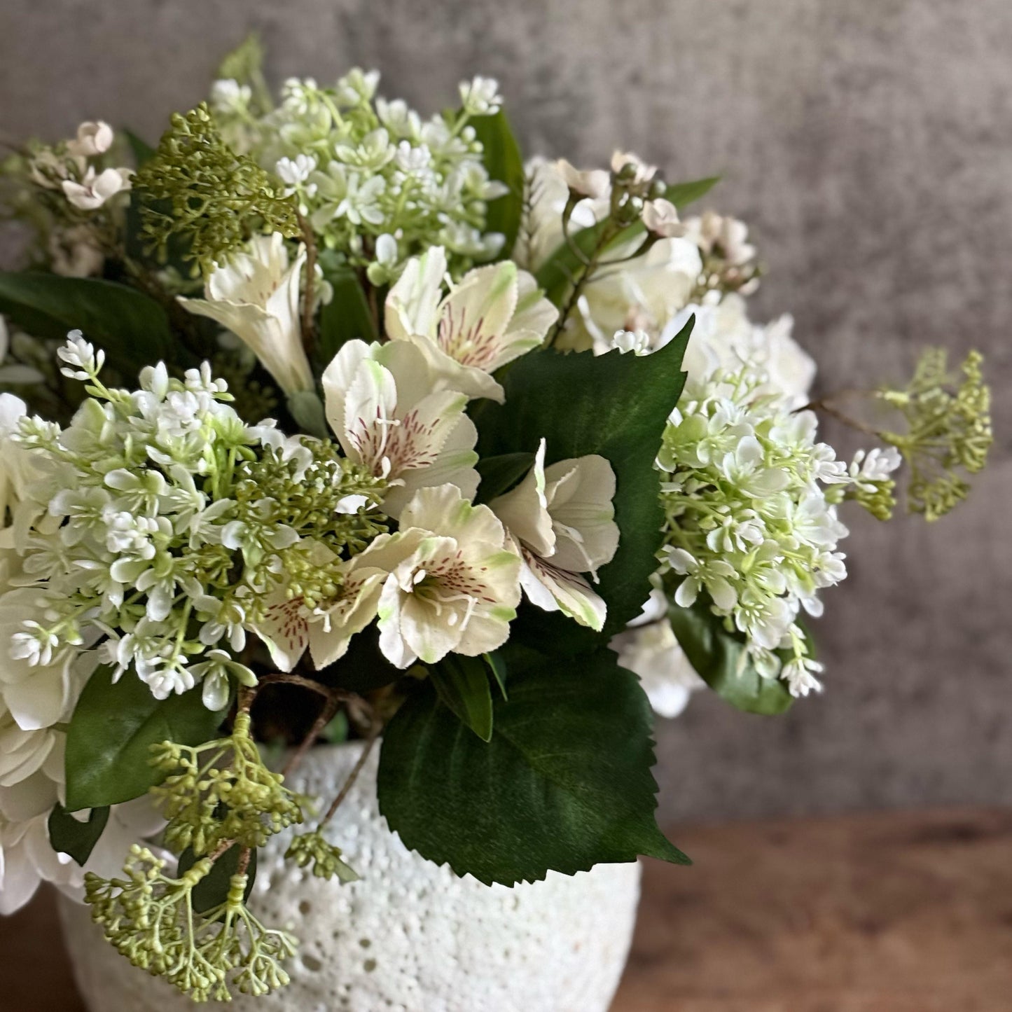 Arreglo Hortensias Blancas